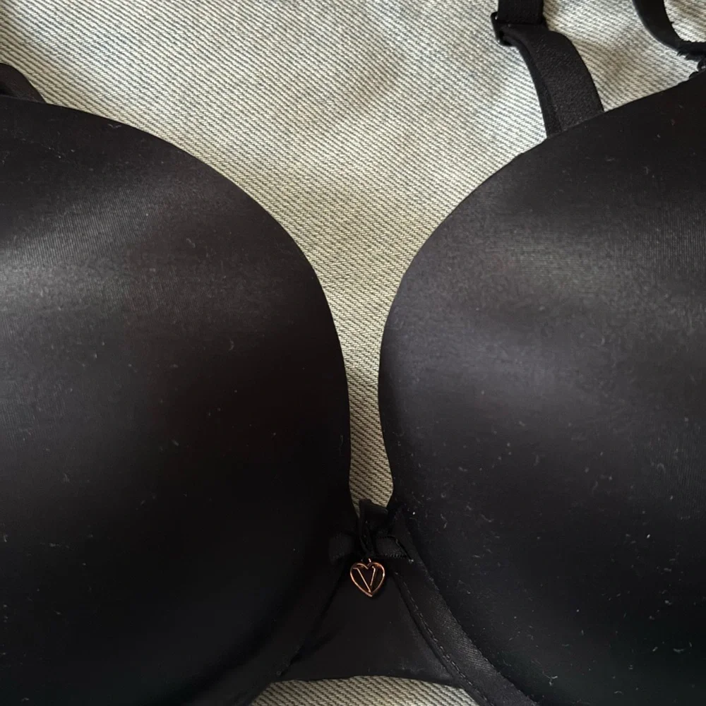 Victoria’s Secret body by Victoria perfect shape bra - Picture 2 of 5